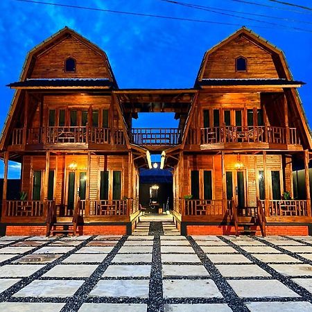 Noerbaya House Bukittinggi Vila Exterior foto