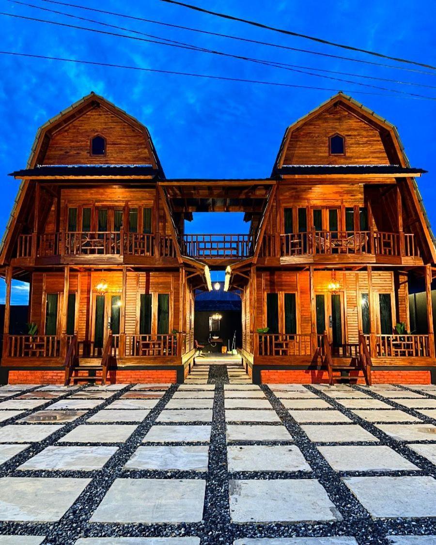 Noerbaya House Bukittinggi Vila Exterior foto